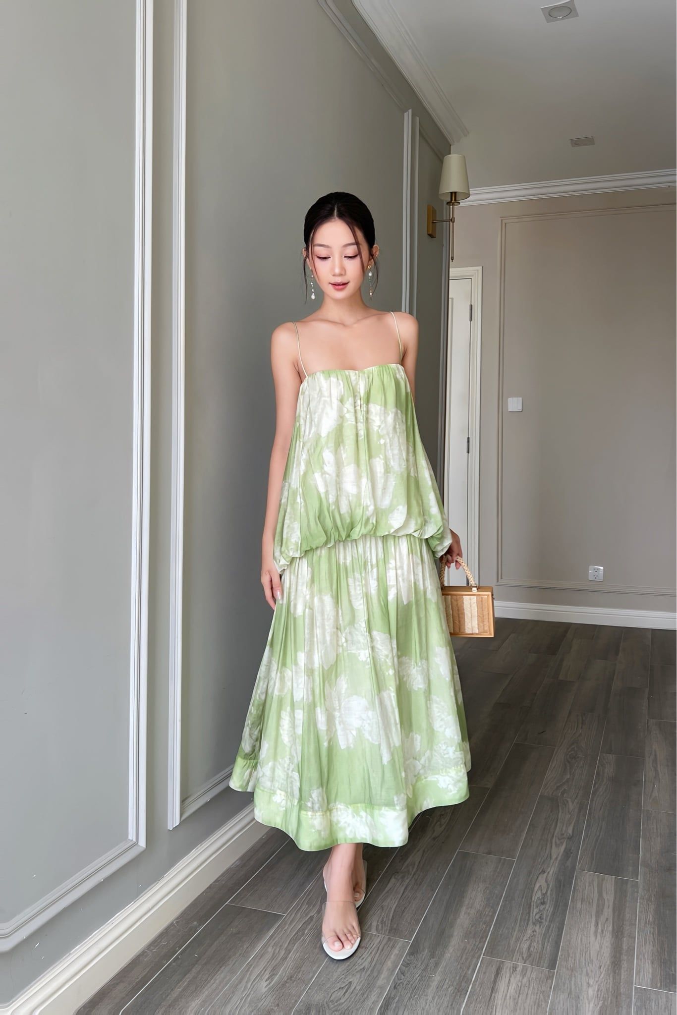  (MỚI) Đầm 2 dây maxi nhún thun cách điệu hoa xanh lá non 