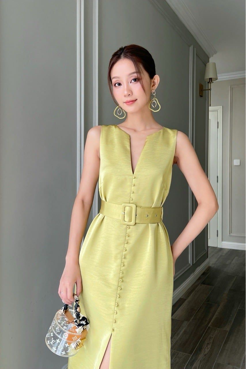  Đầm midi thắt dây xẻ giữa Vàng chanh 