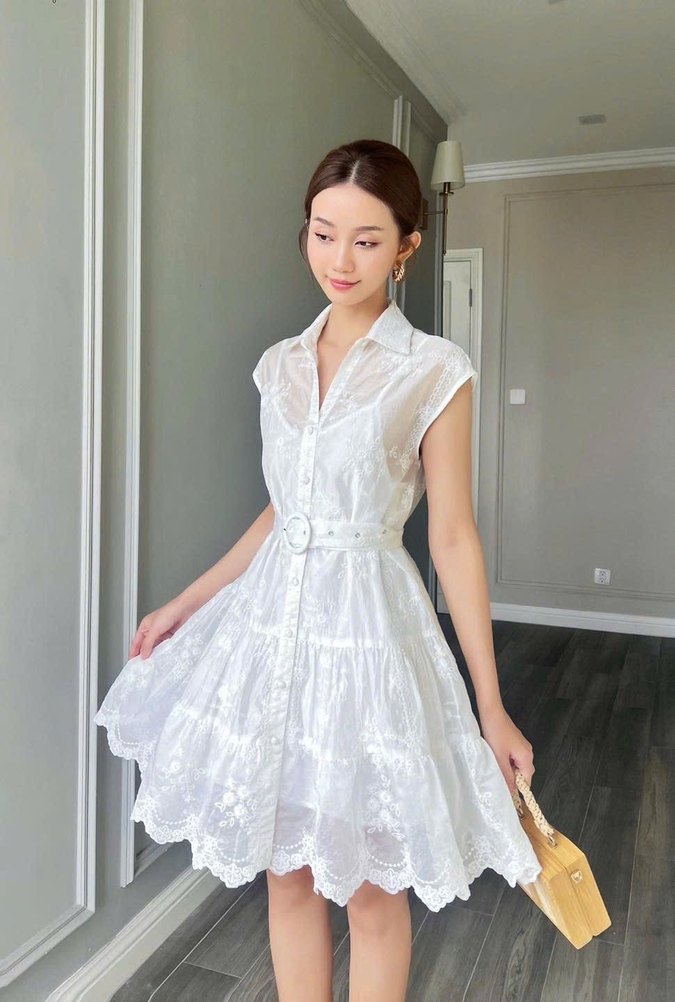  Đầm tay liền tơ thêu hoa Trắng 