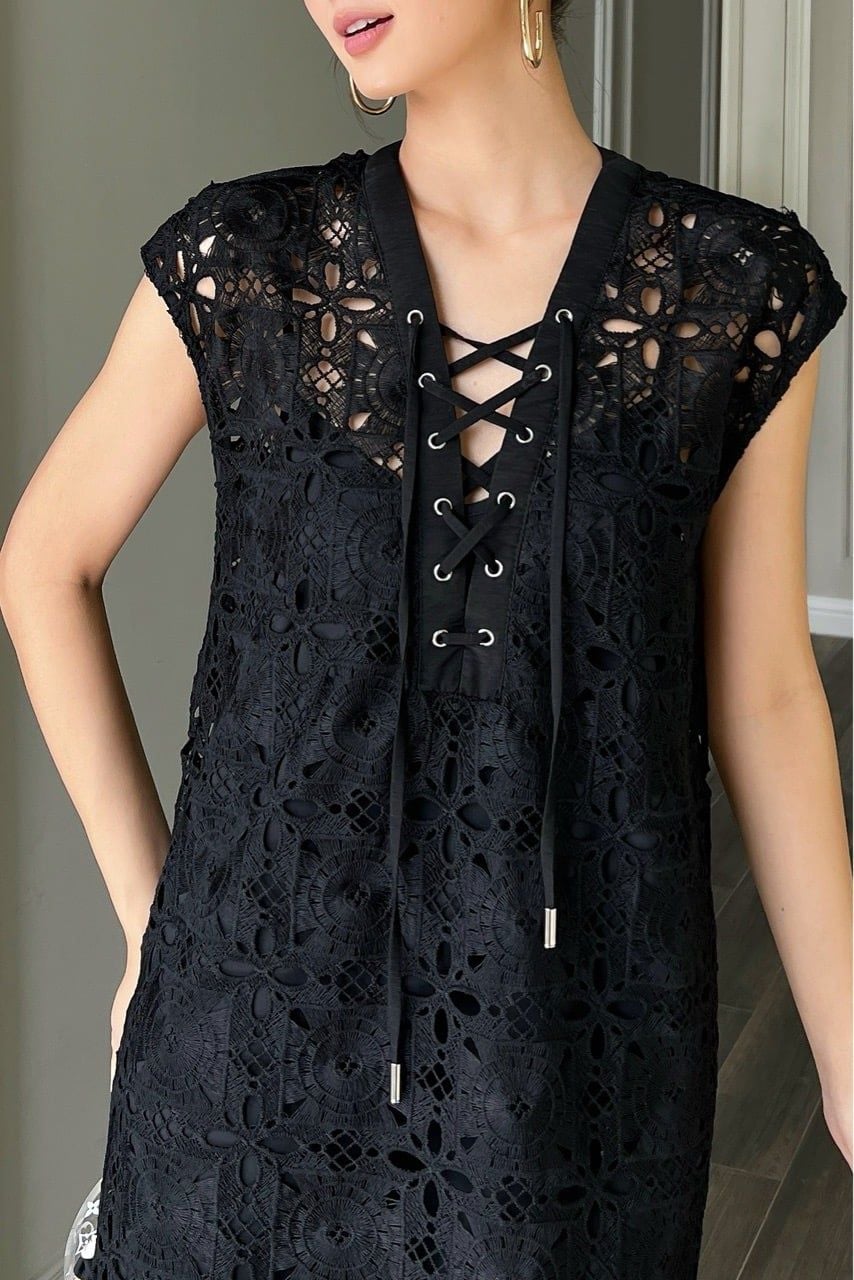  Đầm tay liền đan dây ren Đen 