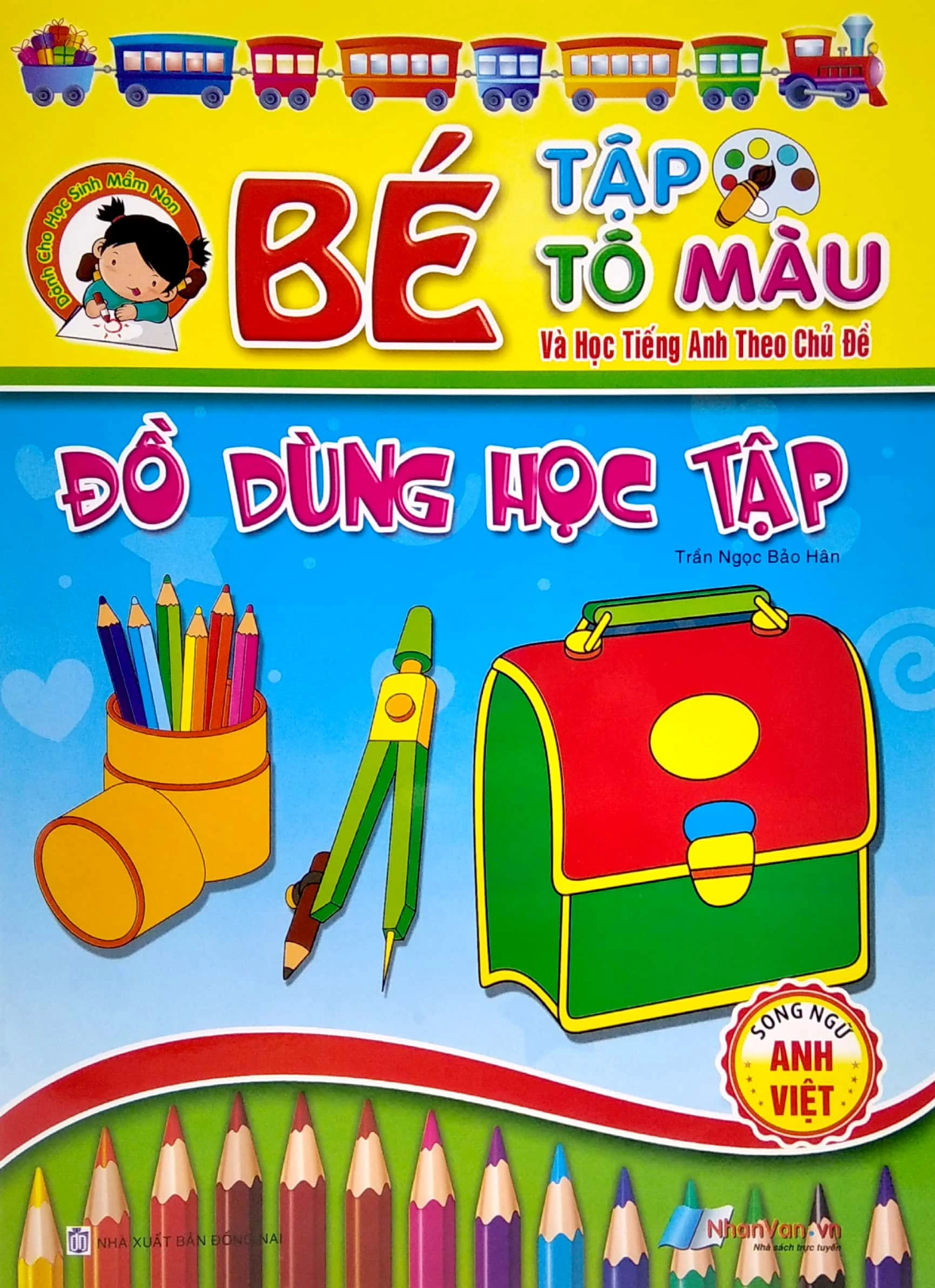  Bé tập tô màu - Đồ dùng học tập 