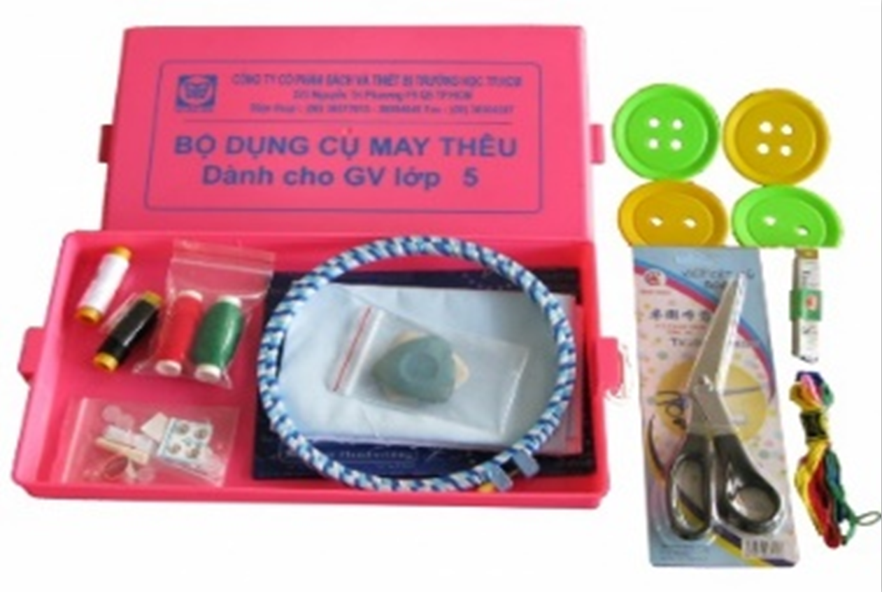  Bộ dụng cụ cắt may, thêu Lớp 5 (Giáo Viên) 