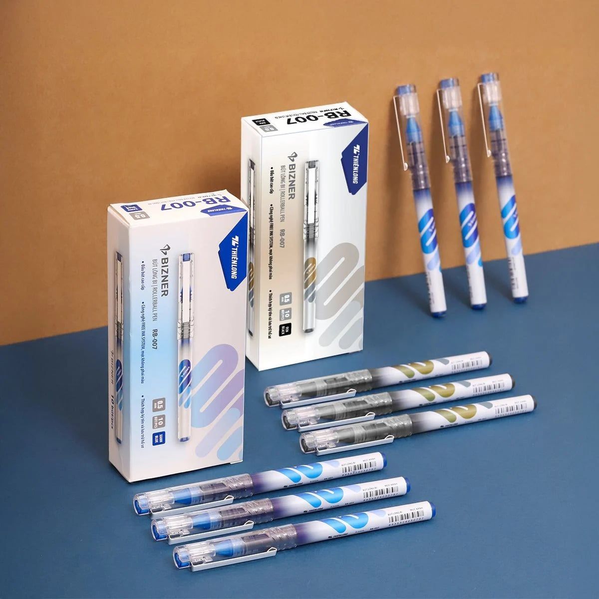  Bút lông bi RB-007 xanh 