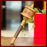  Kinh Luân Xoay, Cầm Tay [Kim Cương Hỷ Lạc] Họa Tiết Bát Cát Tường, Đồng Đỏ Cán Gỗ Cao Cấp Size 28cm 