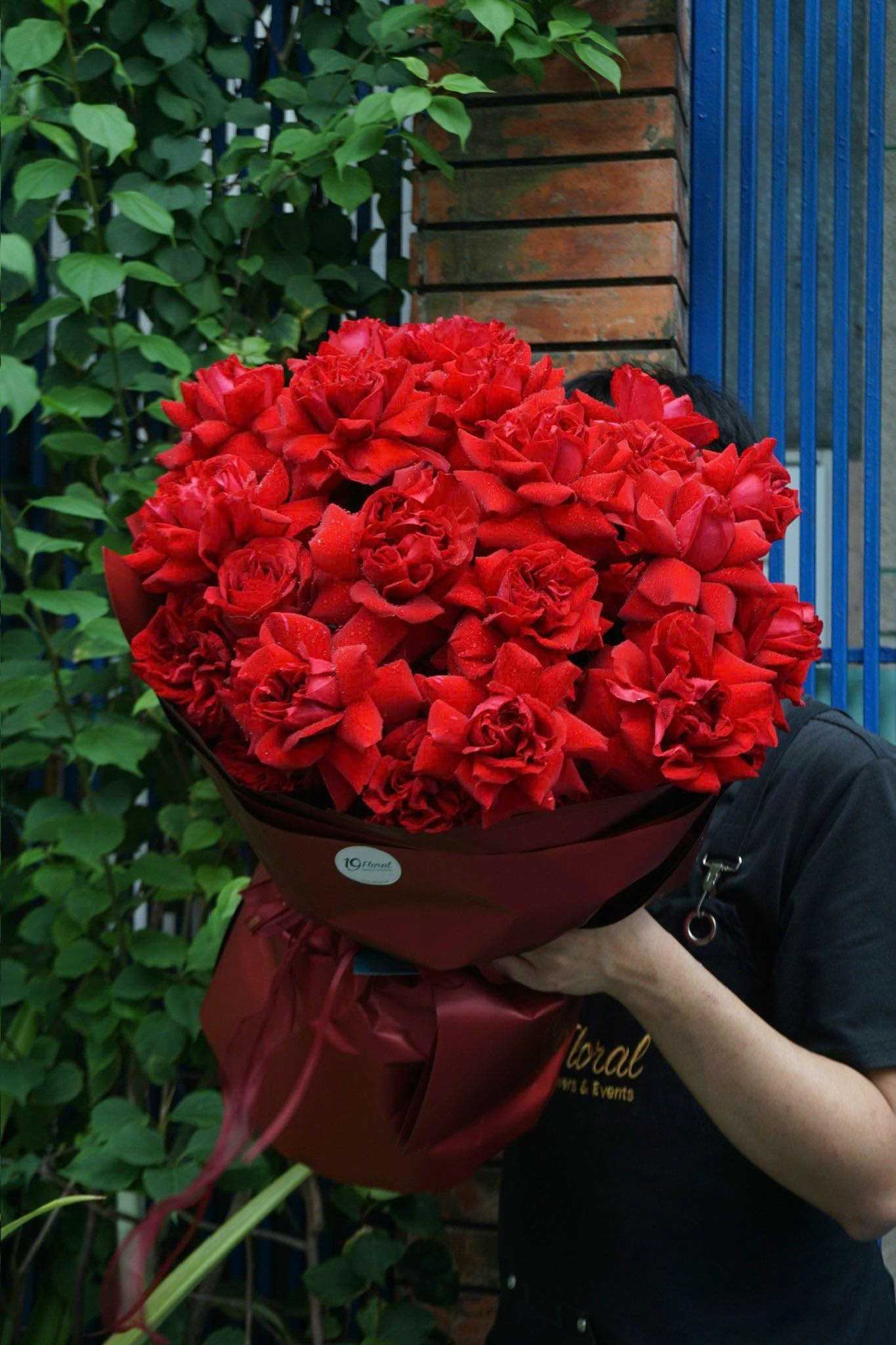 Bó hoa Scarlet Promise