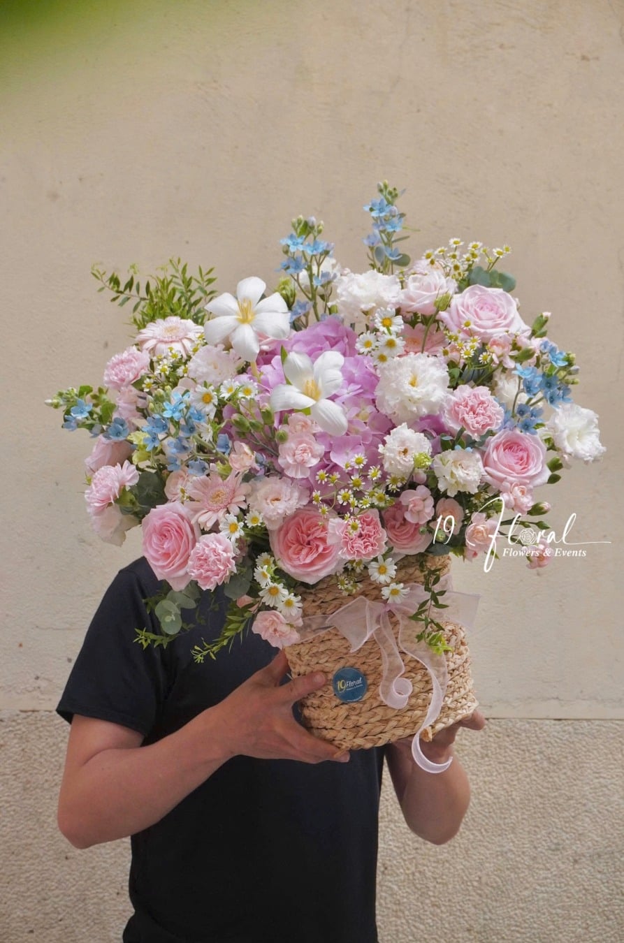 Giỏ Hoa Kaleido Bloom