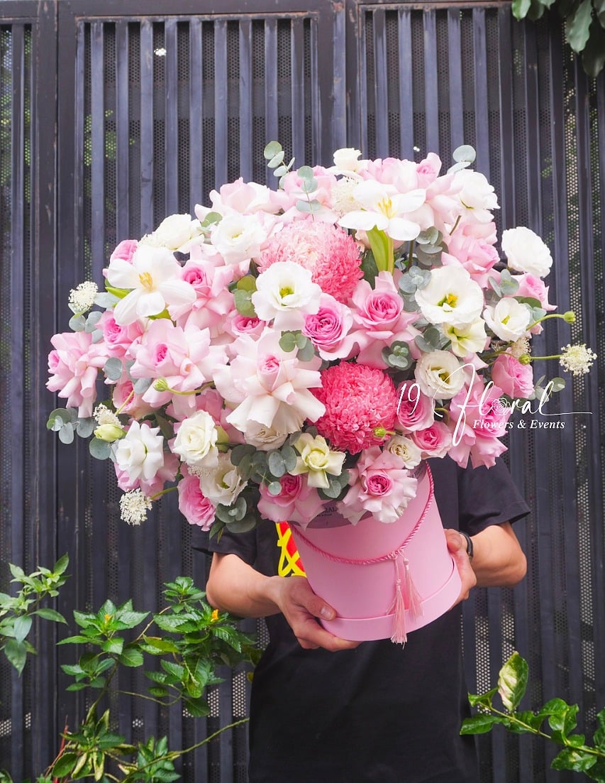 Hộp hoa First Kiss