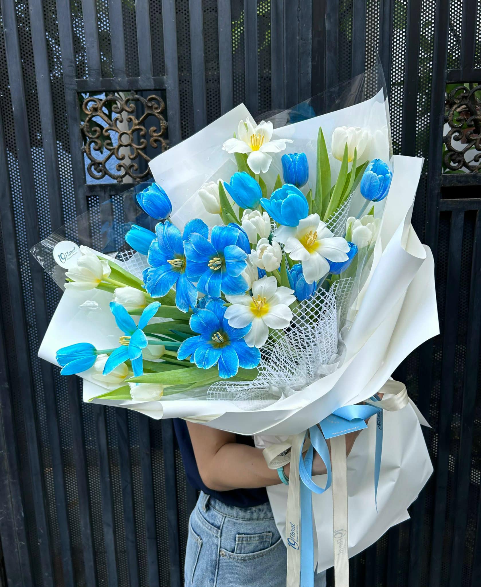Bó hoa tulip Nhuộm mix màu