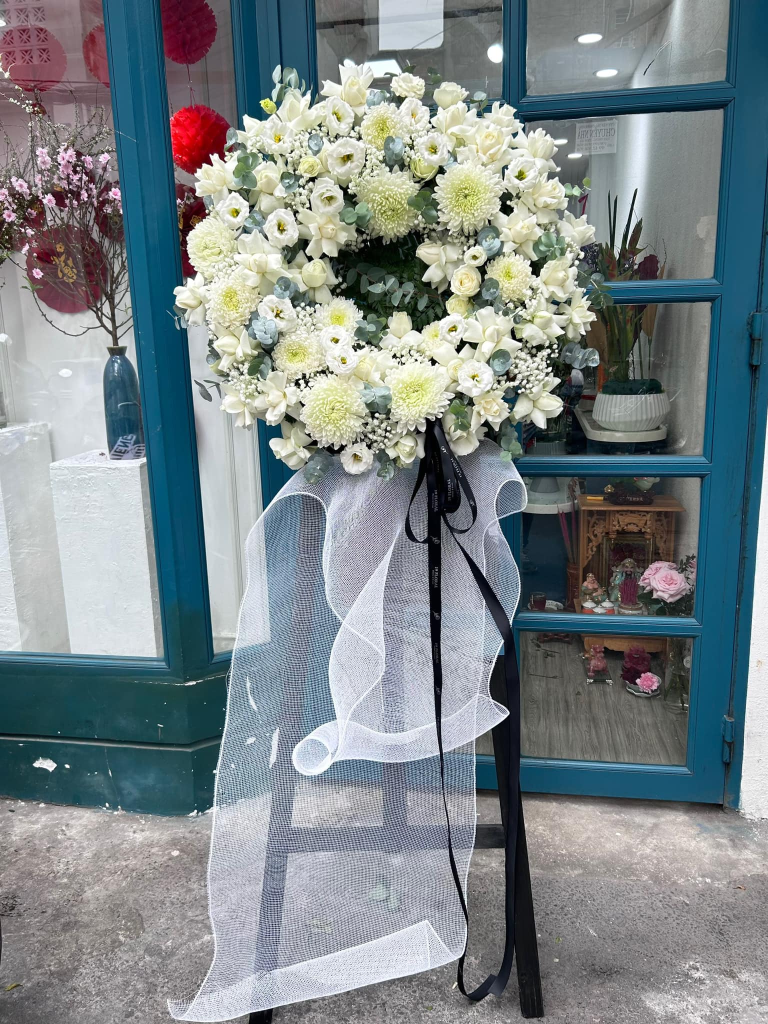 Kệ hoa chia buồn - In Loving Memory