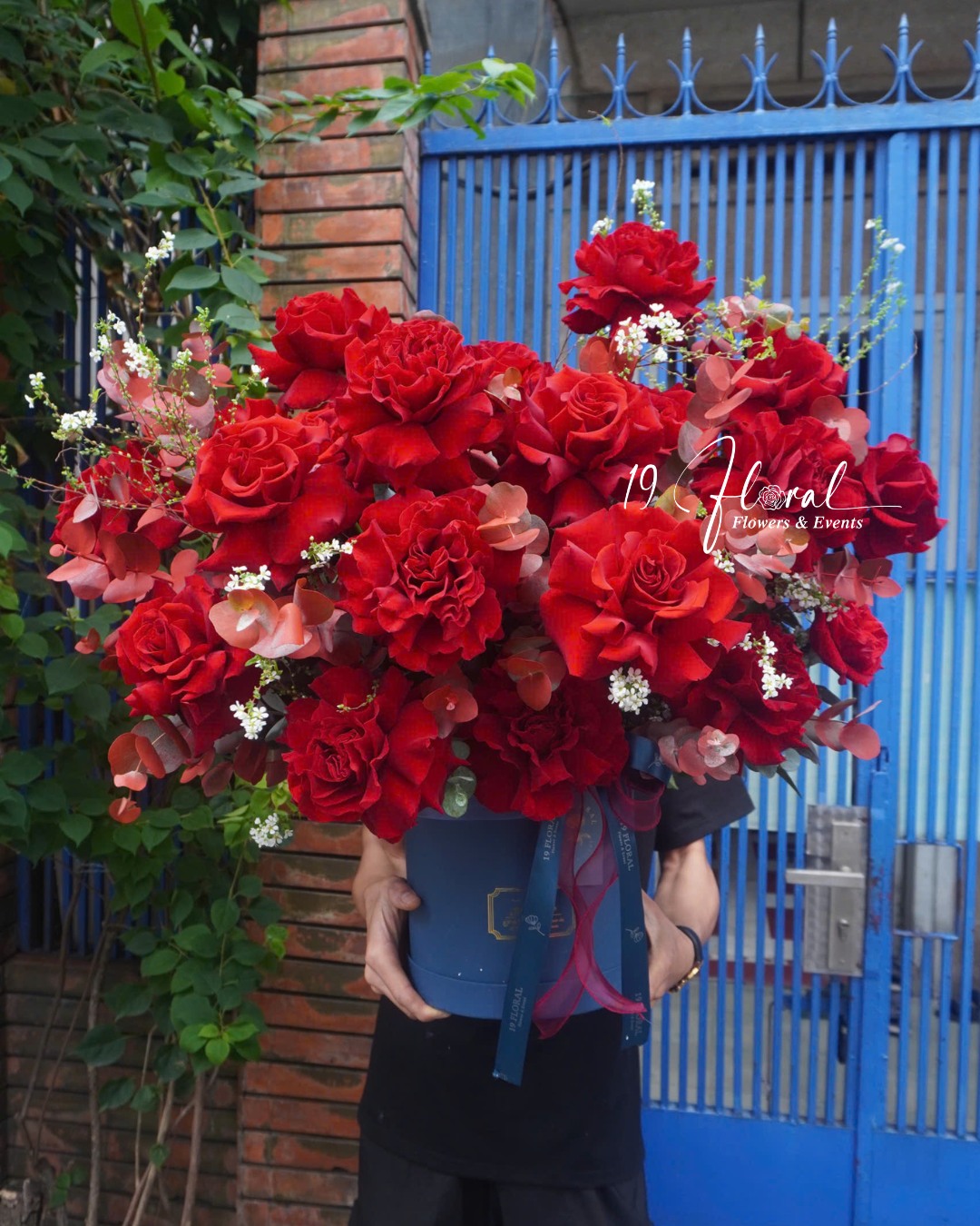 Hộp hoa The Red Bloom Box