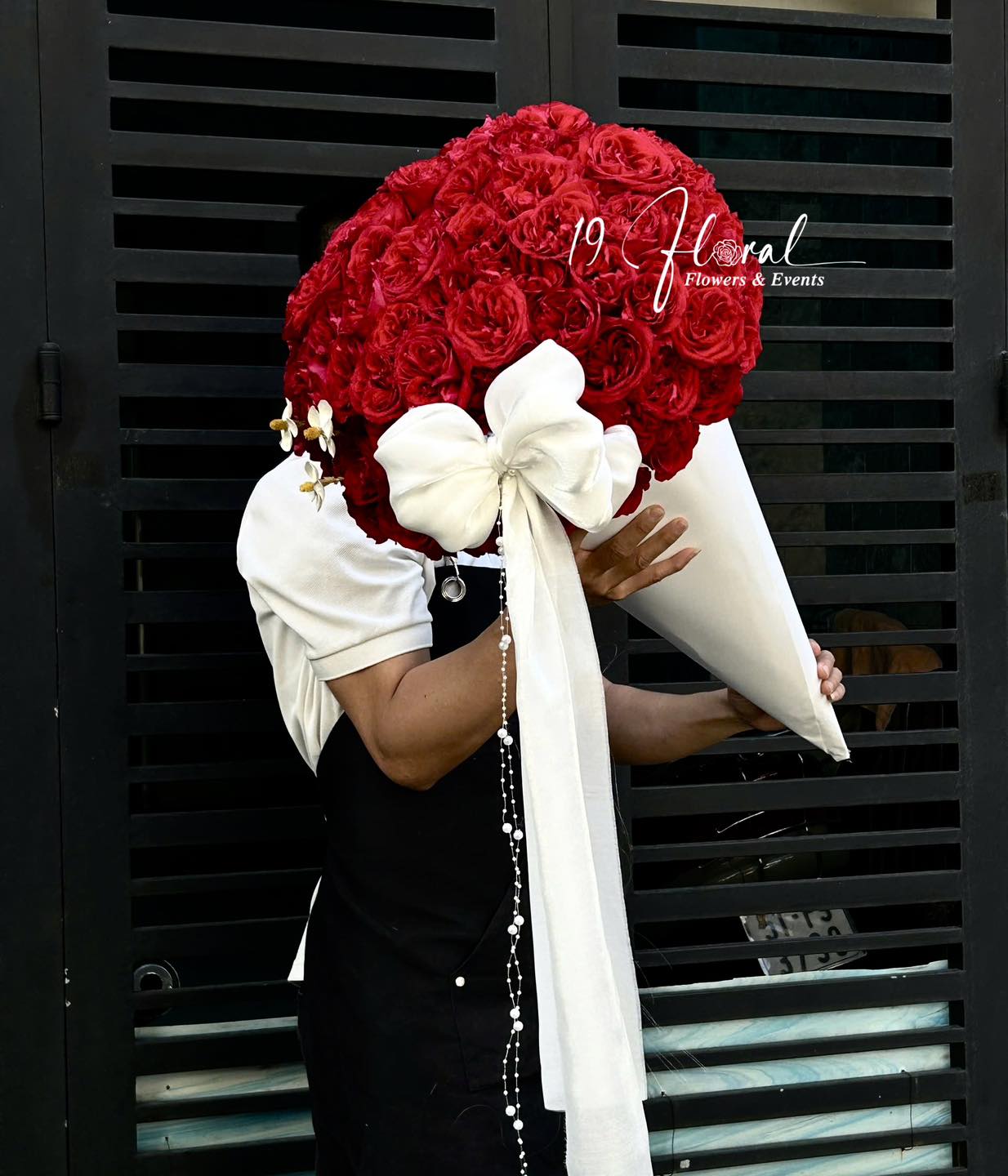 Bó hoa que kem 99 Red rose