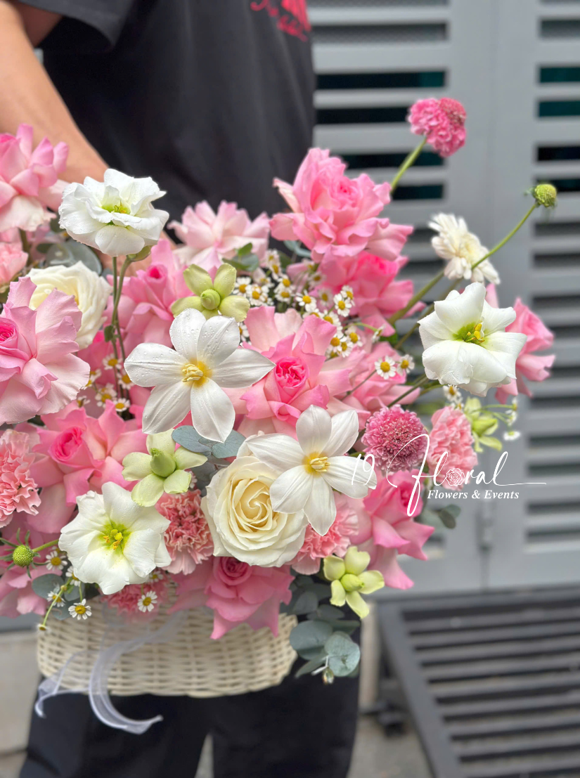 Giỏ hoa Pure Charm