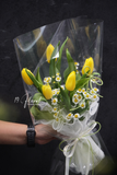 Bó hoa tulip Strong Gold