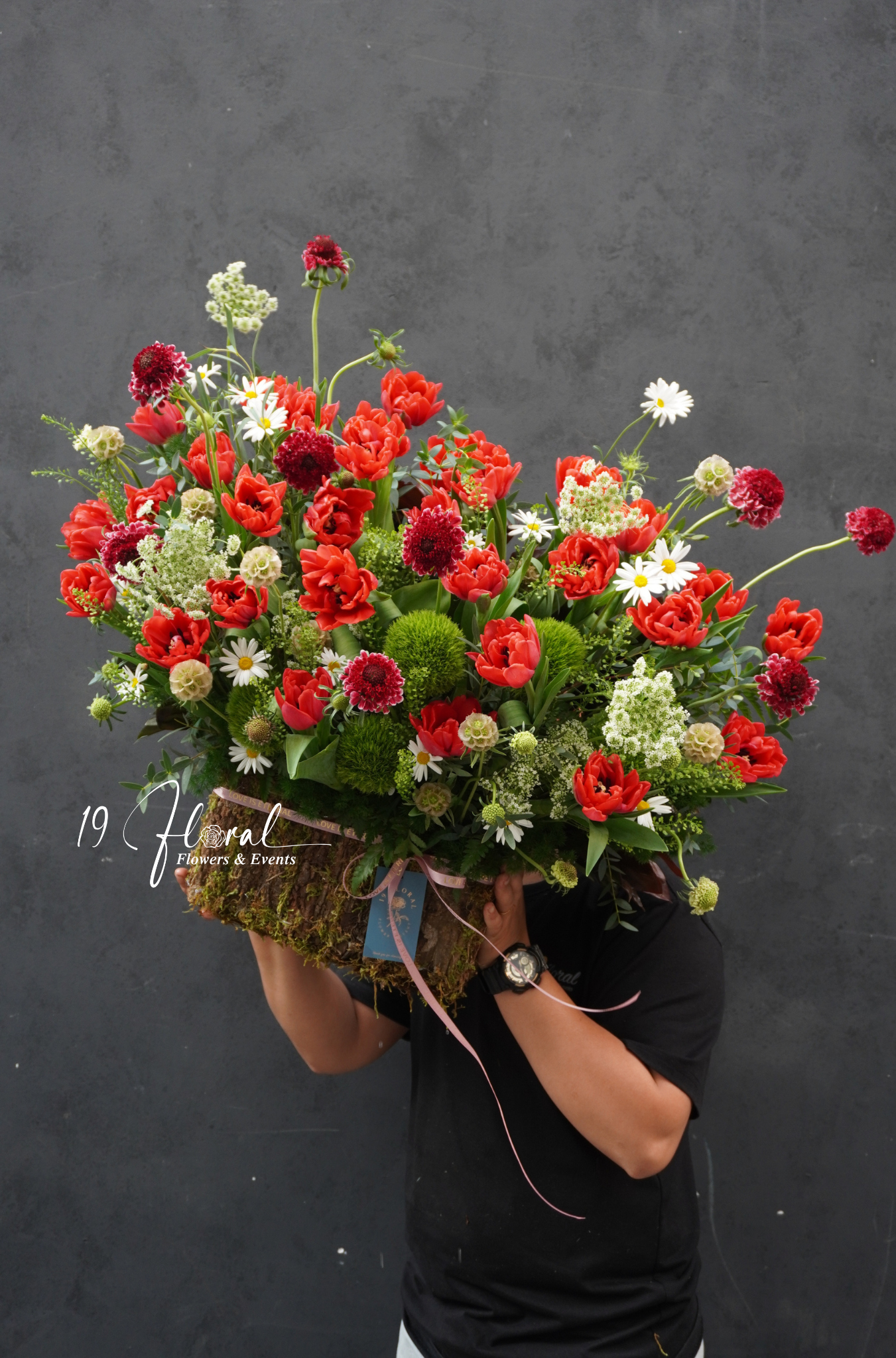 Hộp hoa tulip Blush Garden