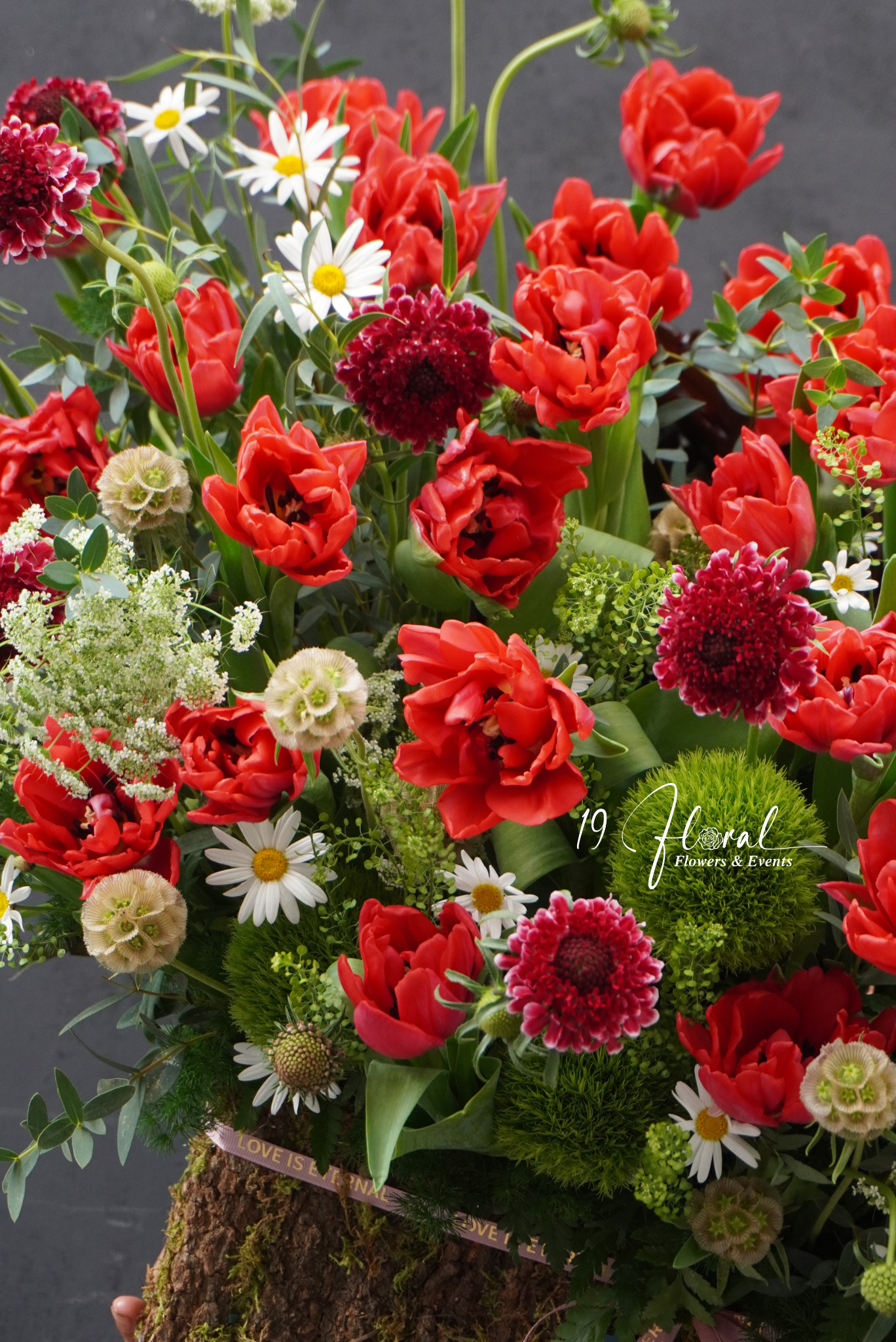 Hộp hoa tulip Blush Garden