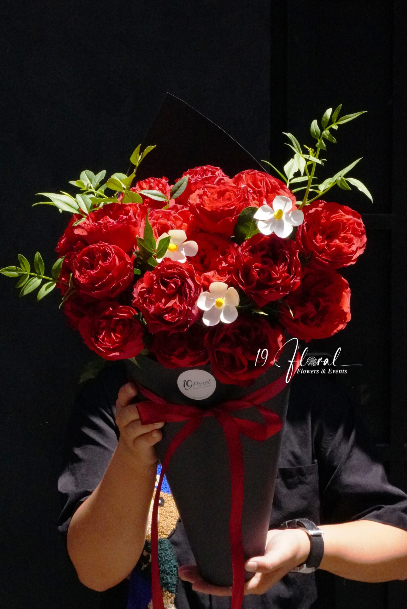 Que kem đứng Petal Whisper