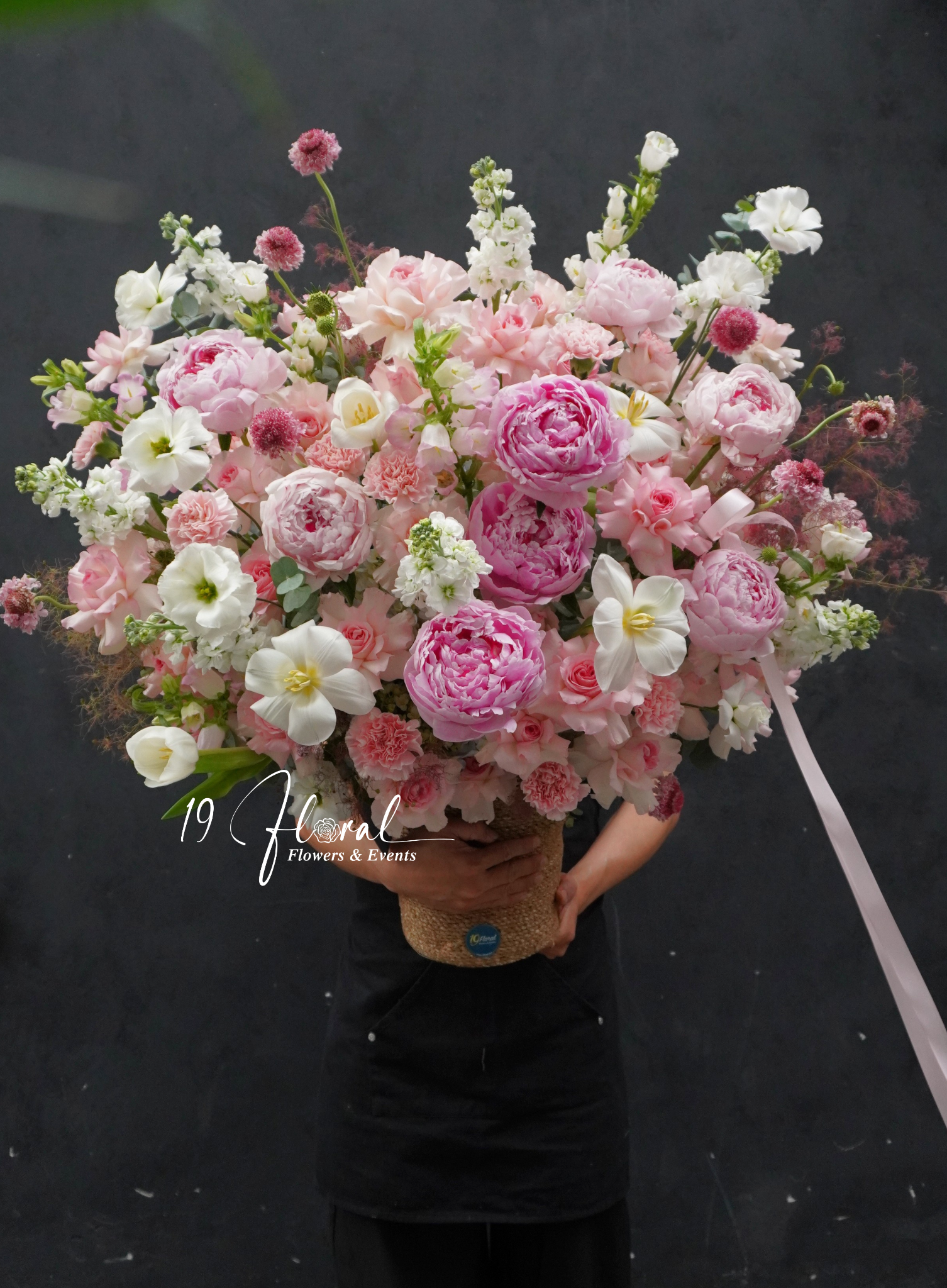 Giỏ hoa Ivory Bloom