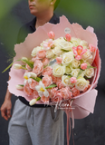 Bó hoa Moonlit Bouquet