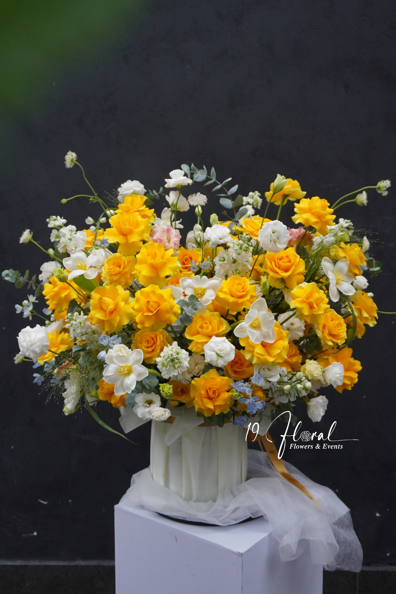 Hộp hoa Golden Petal