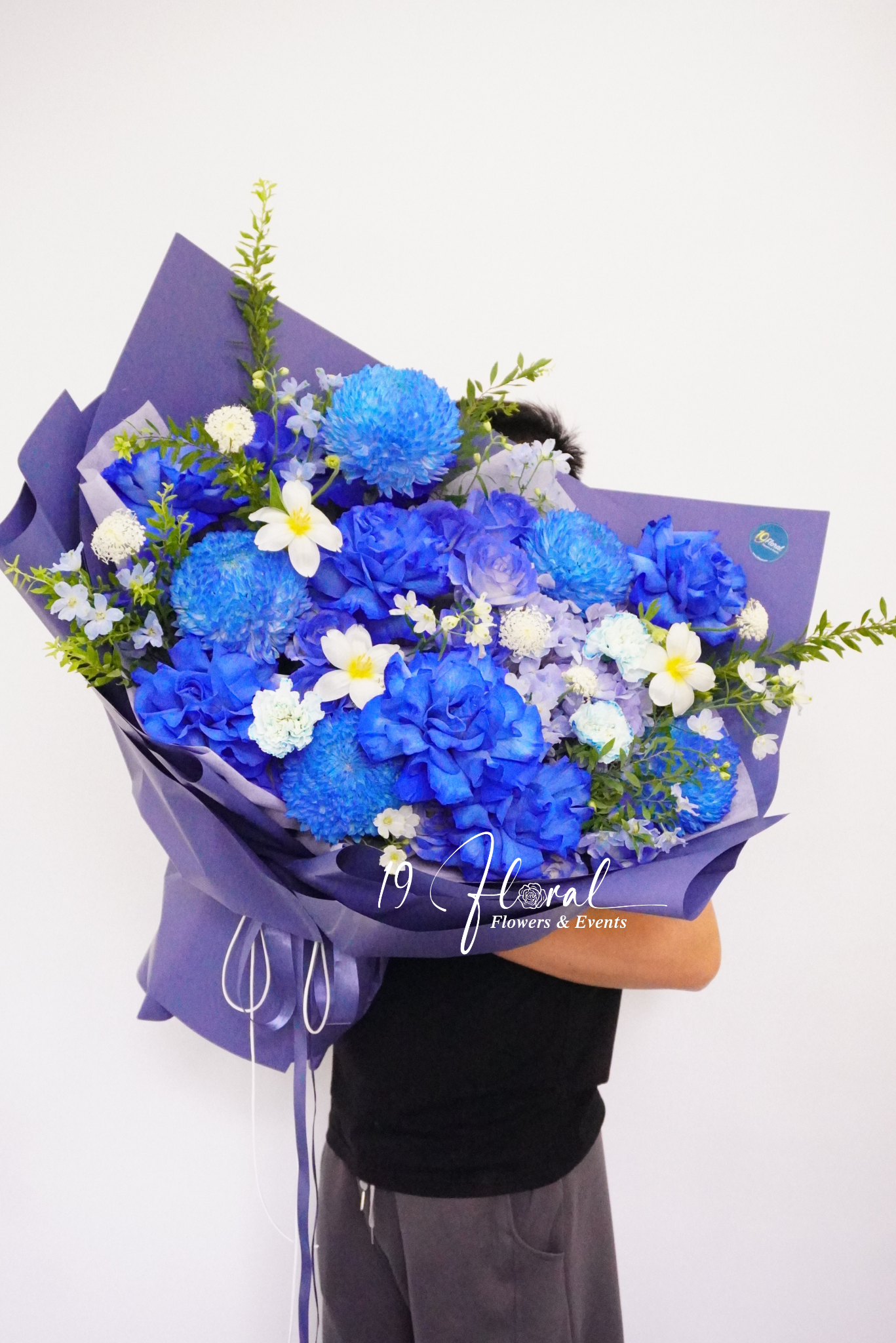 Bó hoa hồng xanh blue - Luxury Bloom