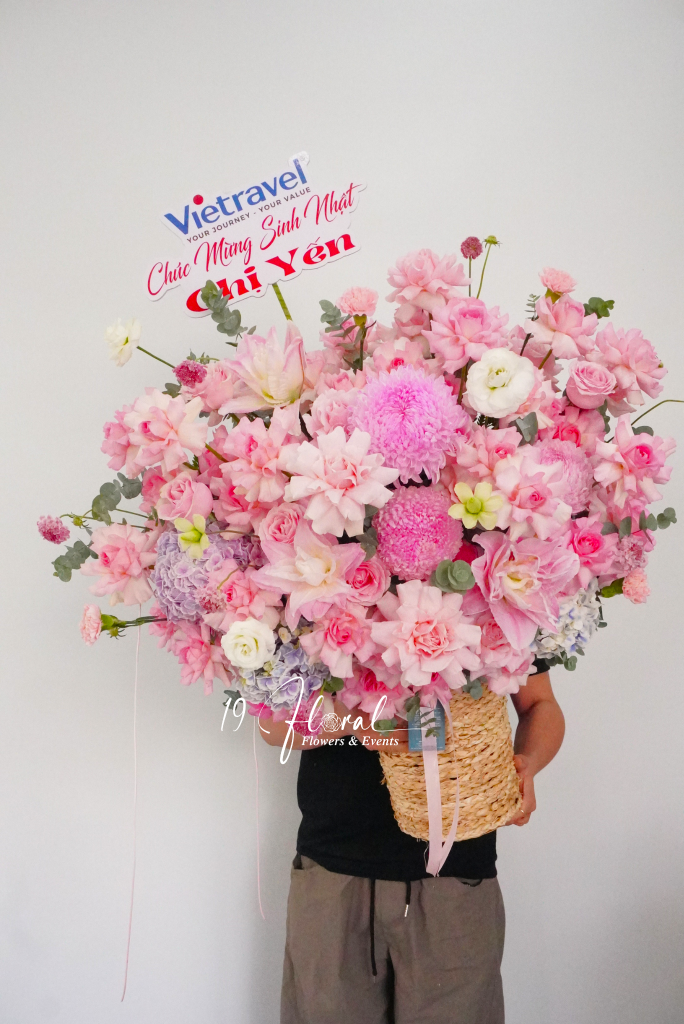 Giỏ hoa Petal Symphony
