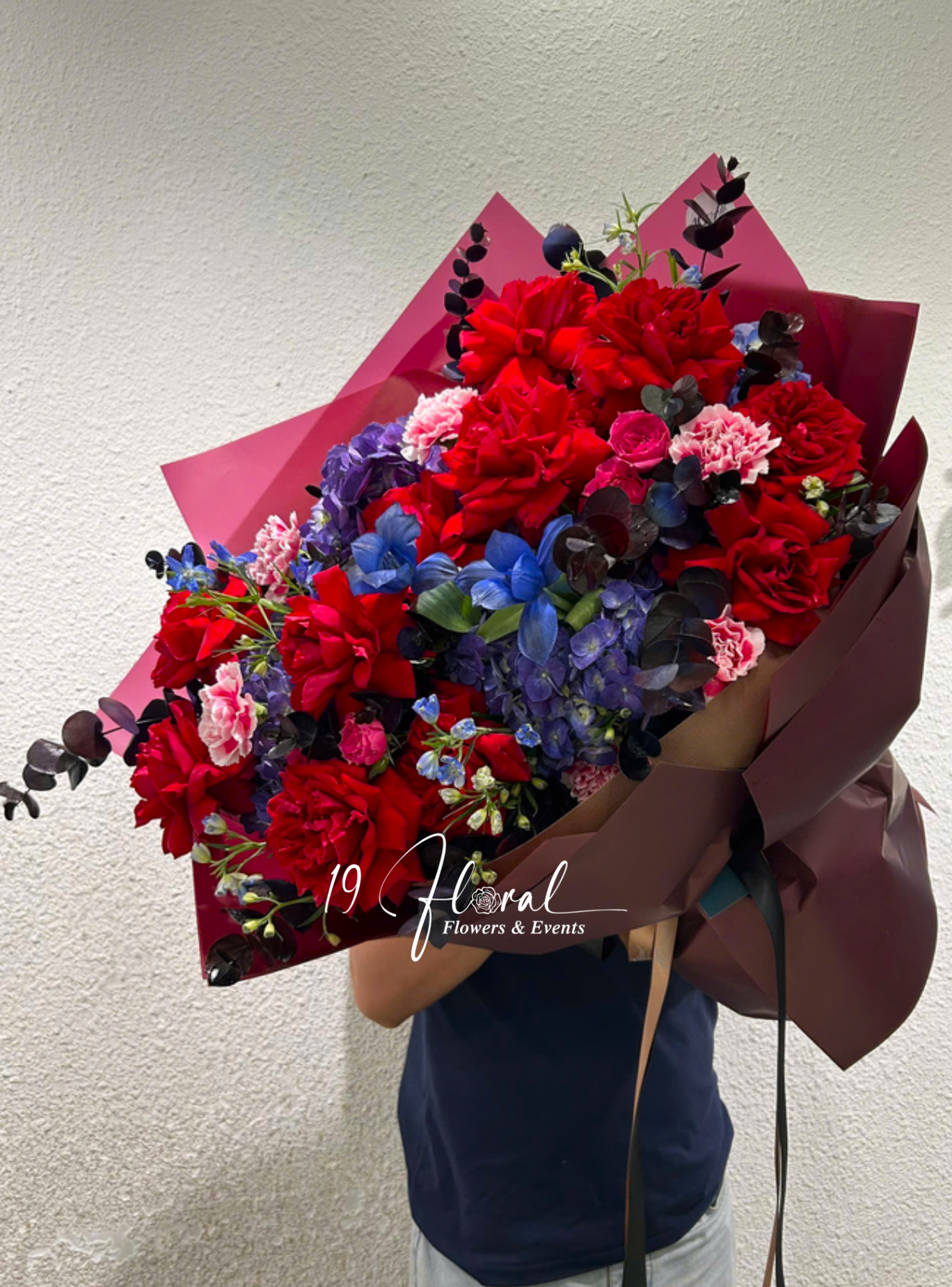 Bó hoa Love in Bloom