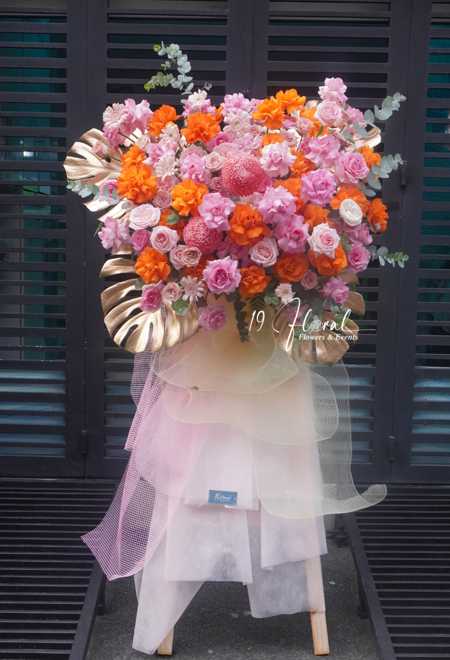 Kệ Hoa Chúc Mừng Bold Bloom