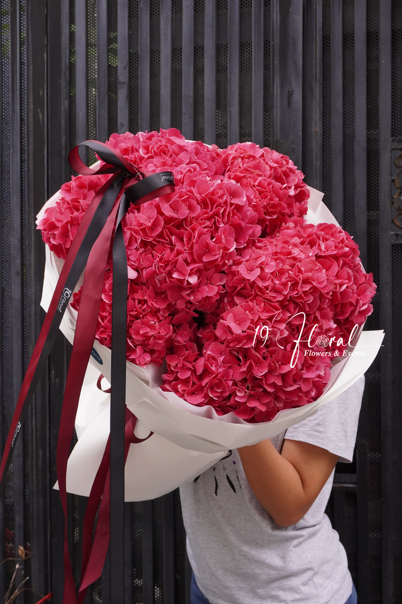 Bó hoa Cẩm tú cầu Ruby 2