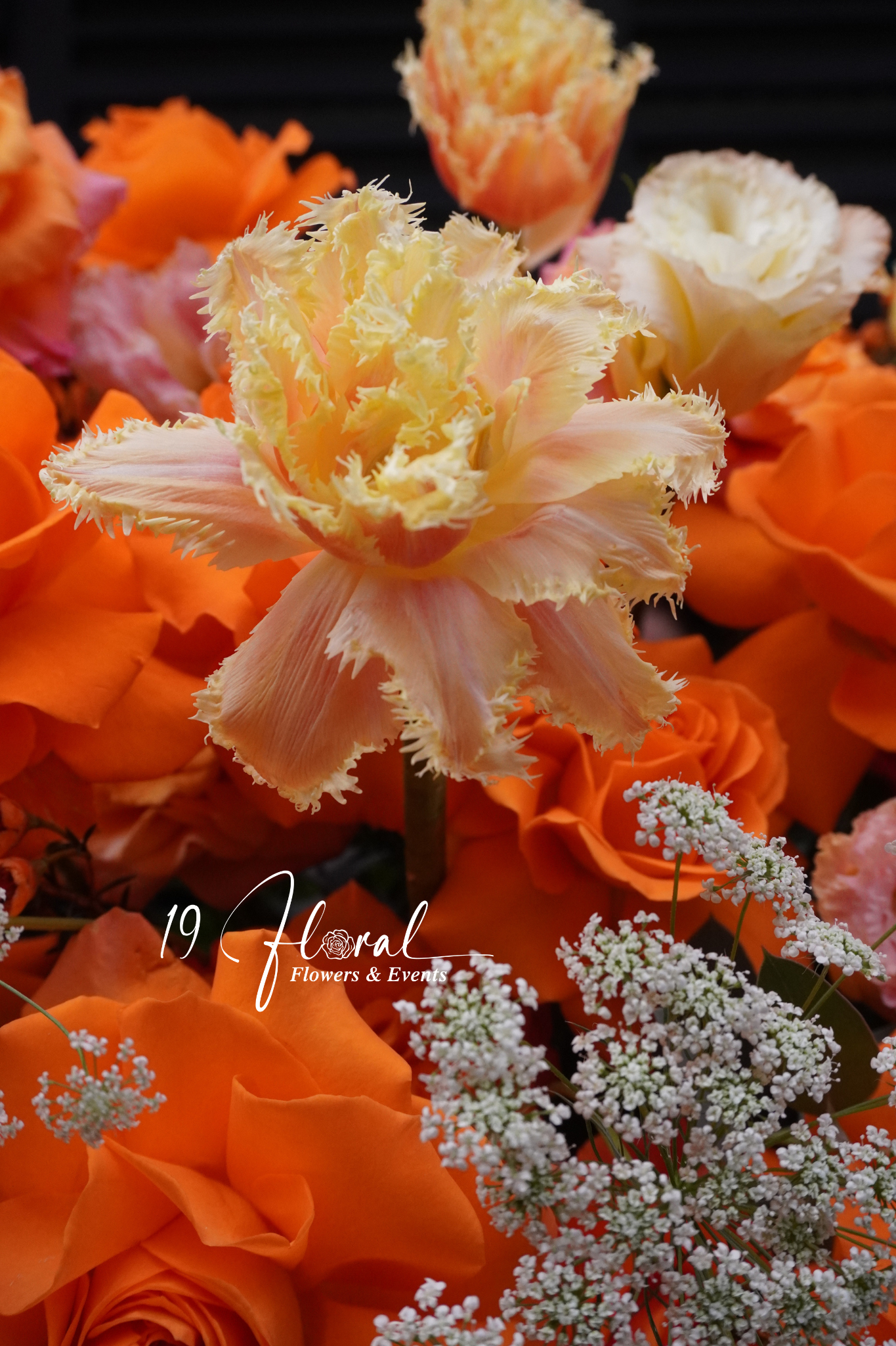 Hộp hoa tone cam - Cheerful Spring