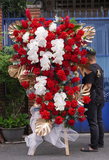 Kệ Hoa Chúc Mừng 1 -  Red Bloom