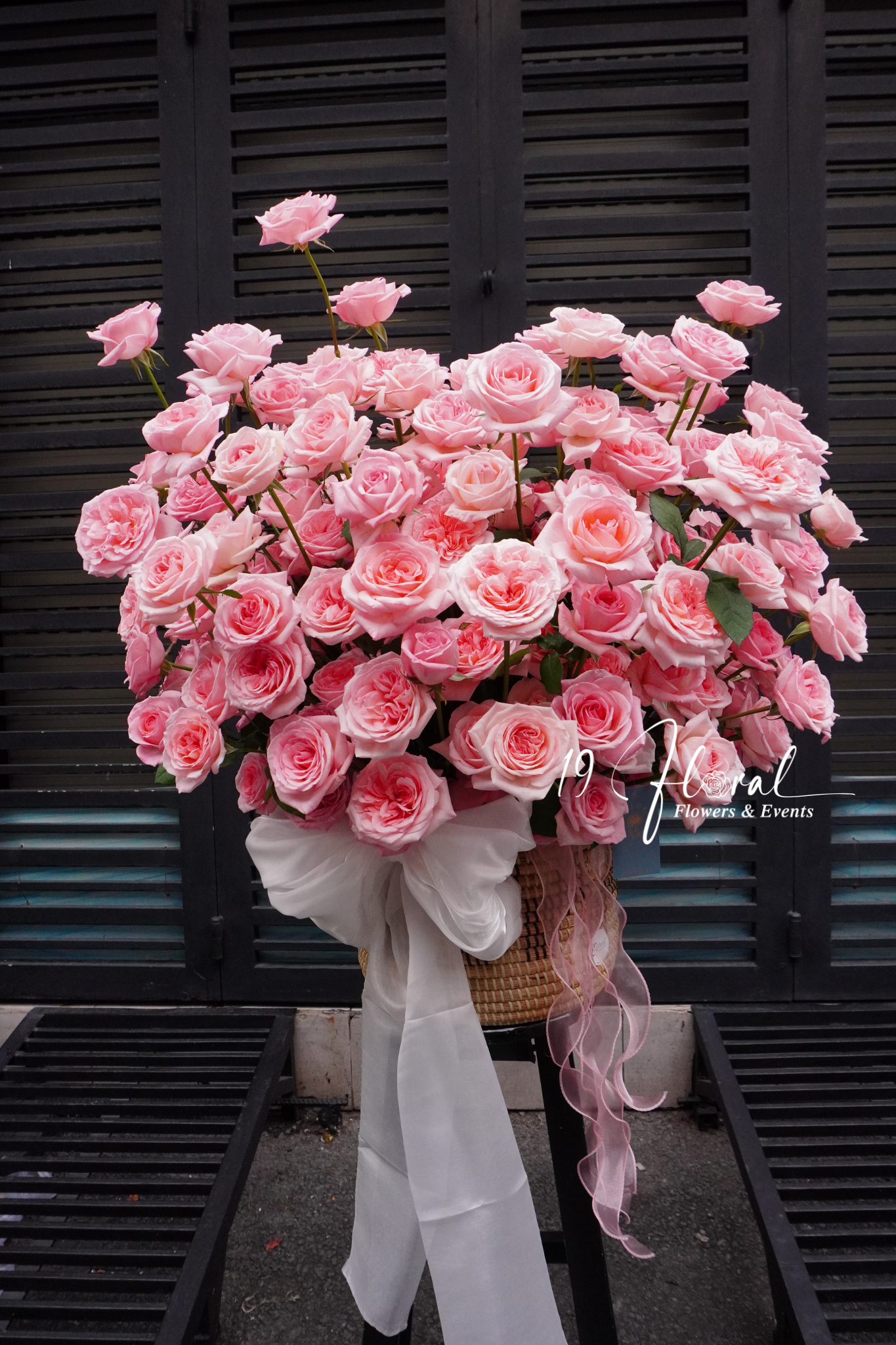 Giỏ hoa Pink Ohara Bloom