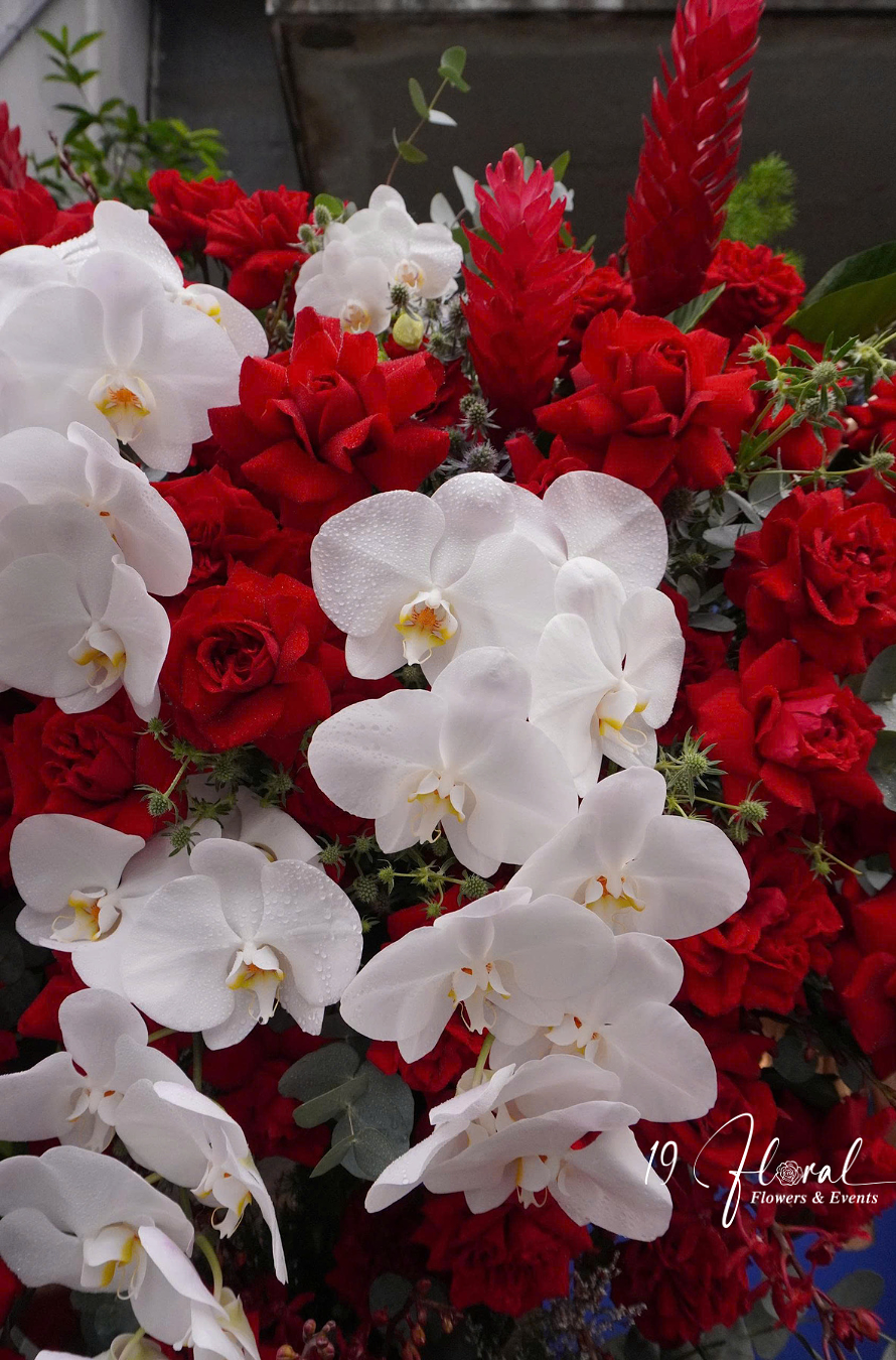 Kệ Hoa Chúc Mừng 1 -  Red Bloom