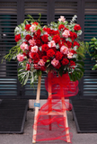 Kệ Hoa Chúc Mừng Crimson Kiss