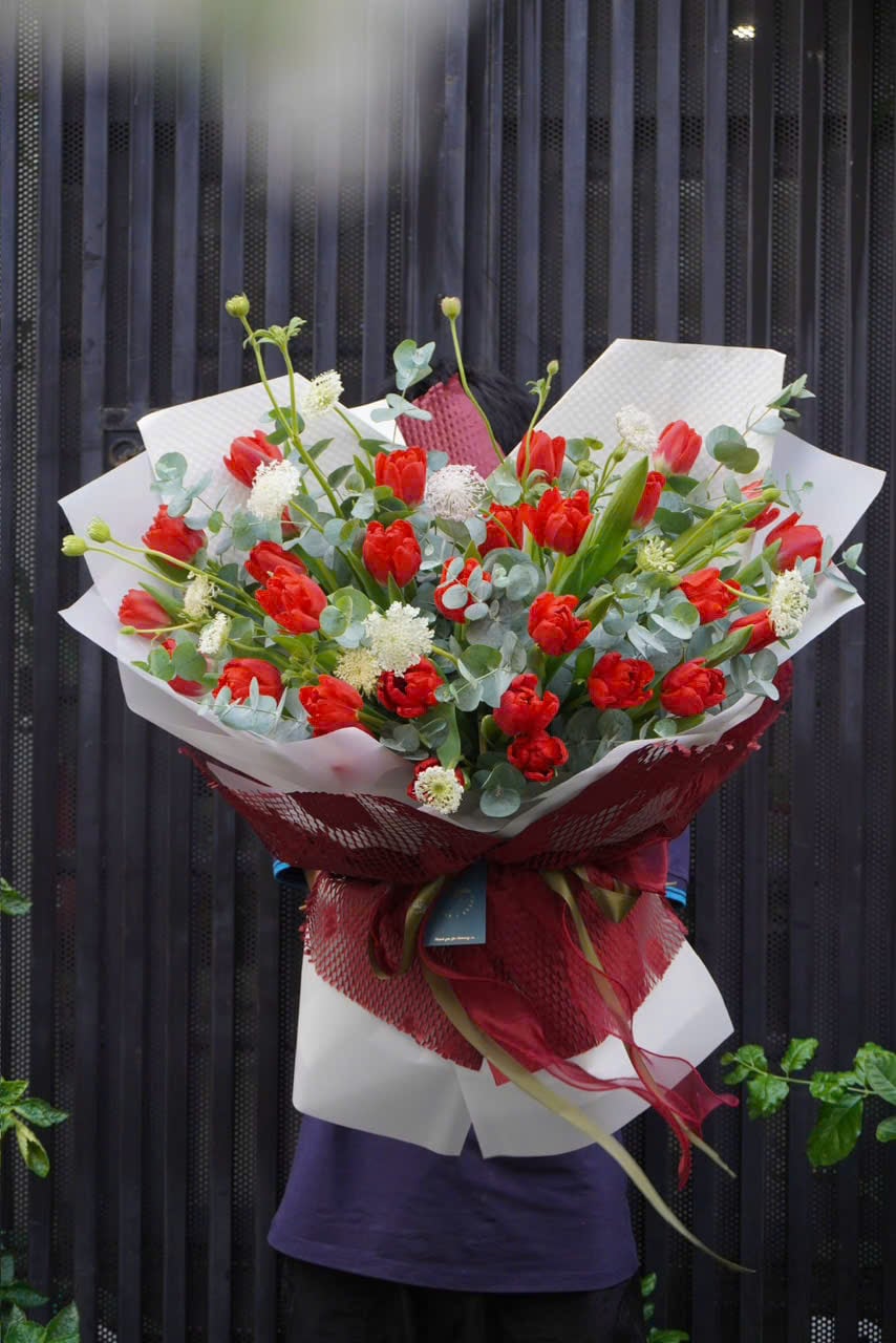 Bó hoa tulip đỏ - Mono Muse