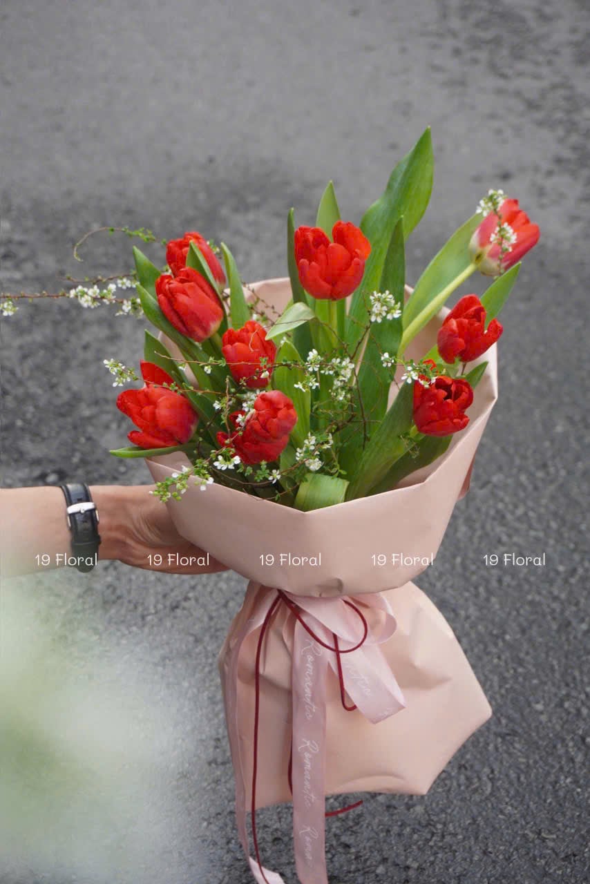 Bó hoa tulip Red Love