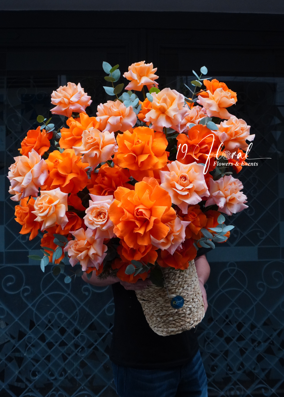 Giỏ hoa Sunset Bloom Basket