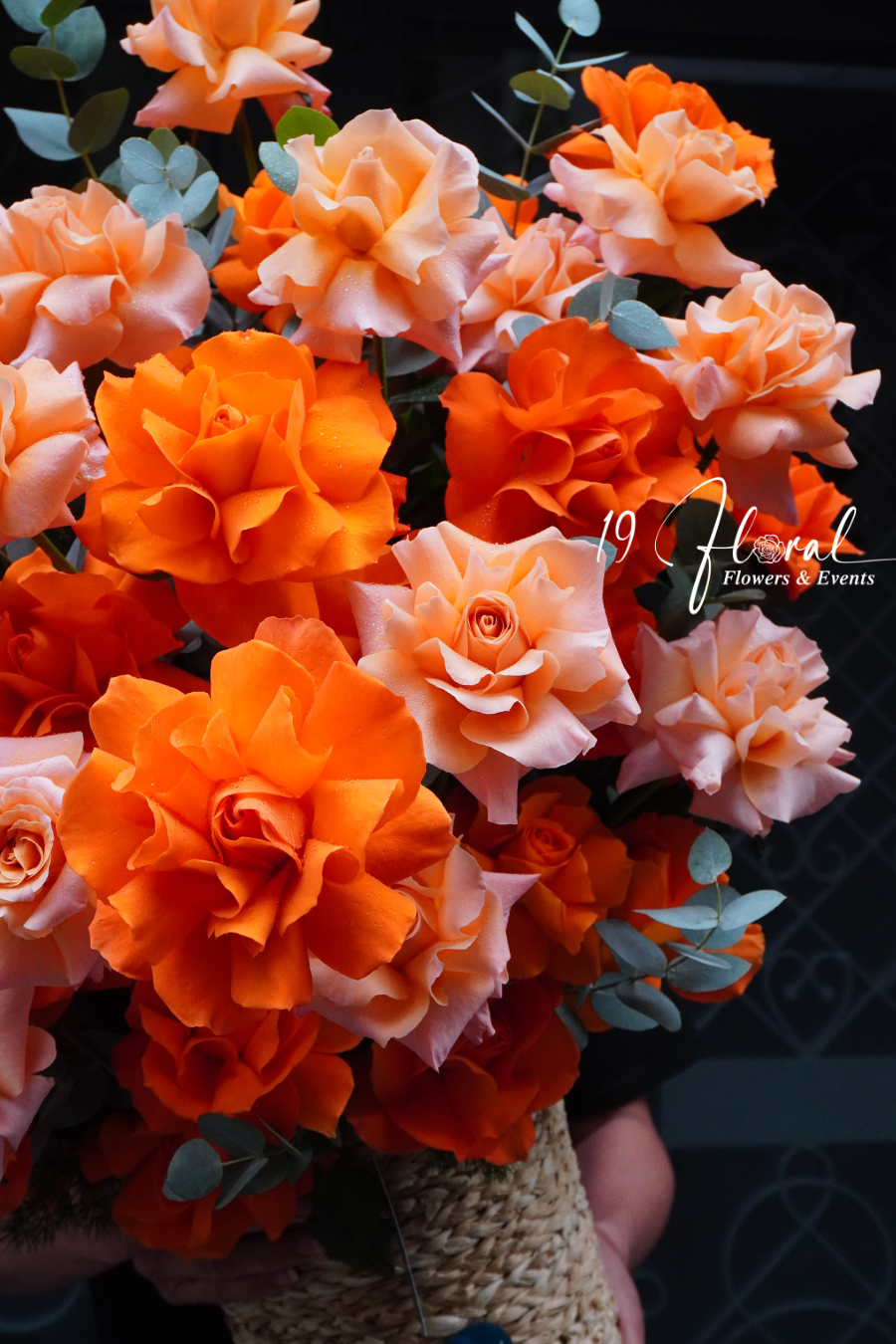 Giỏ hoa Sunset Bloom Basket