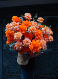 Giỏ hoa Sunset Bloom Basket