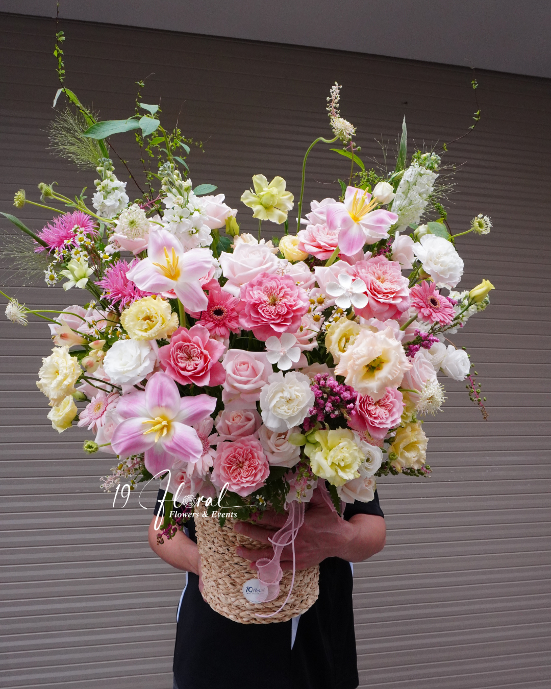 Giỏ hoa Pastel Rose Charm