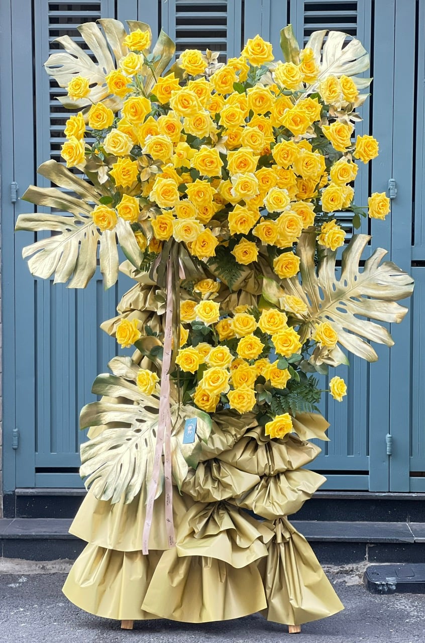 Kệ Hoa Chúc Mừng - Sắc Vàng Thịnh Vượng