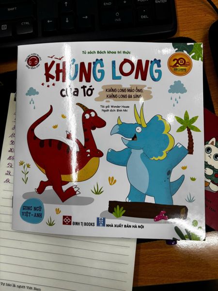 Khủng long của tớ khủng long mào ống, khủng long Ba sừng