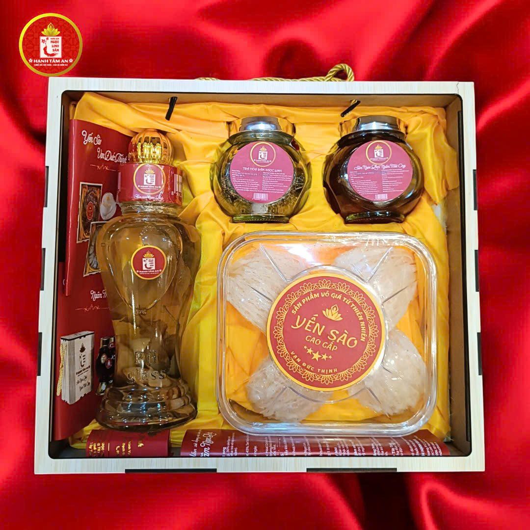  Set quà tặng Yến Sào + Rượu Sâm Ngọc Linh + Trà Hoa Sâm + Sâm Ngọc Linh Ngâm Mật Ong 