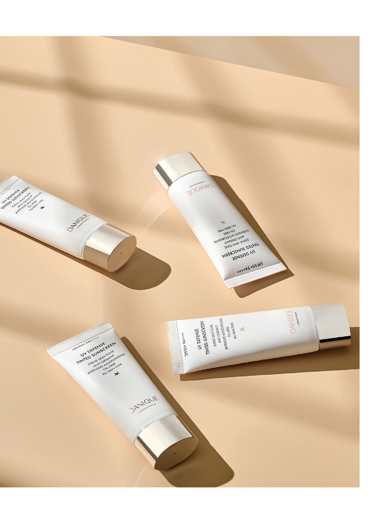 Kem Chống Nắng Nâng Tone Thay Kem Nền & Che Khuyết Điểm Danique UV Defense Tinted Sunscreen SPF 50+ PA++++