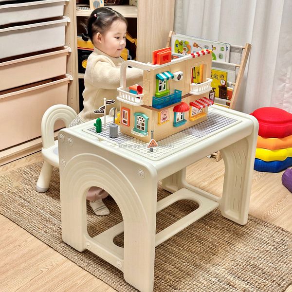 Bộ bàn ghế học sinh nhựa cao cấp cho bé – Thiết kế bo tròn an toàn, màu trắng, Bàn tích hợp nhiều chức năng.