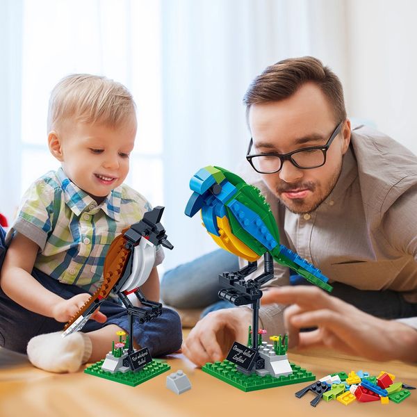 Mô hình lắp ráp chim Chào mào, Chim Sunbird đuôi chẽ, Chim Leafbird bụng cam BanBao 5123