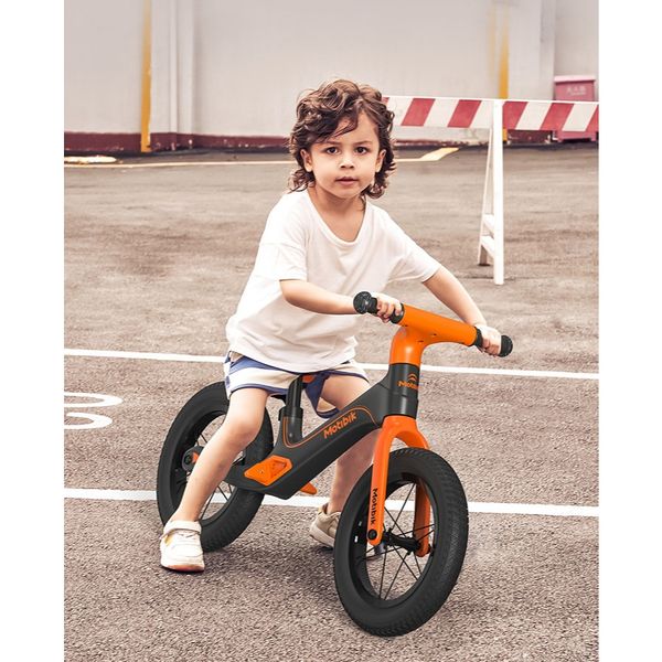 Xe thăng bằng thể thao cho bé – khung hợp kim siêu nhẹ, bánh chống trượt, thiết kế hiện đại