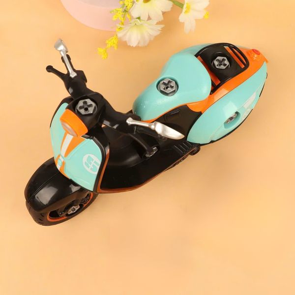 Xe máy đồ chơi bằng nhựa ABS cho bé - Mô hình xe mô tô trưng bày thiết kế hiện đại, chạy cót