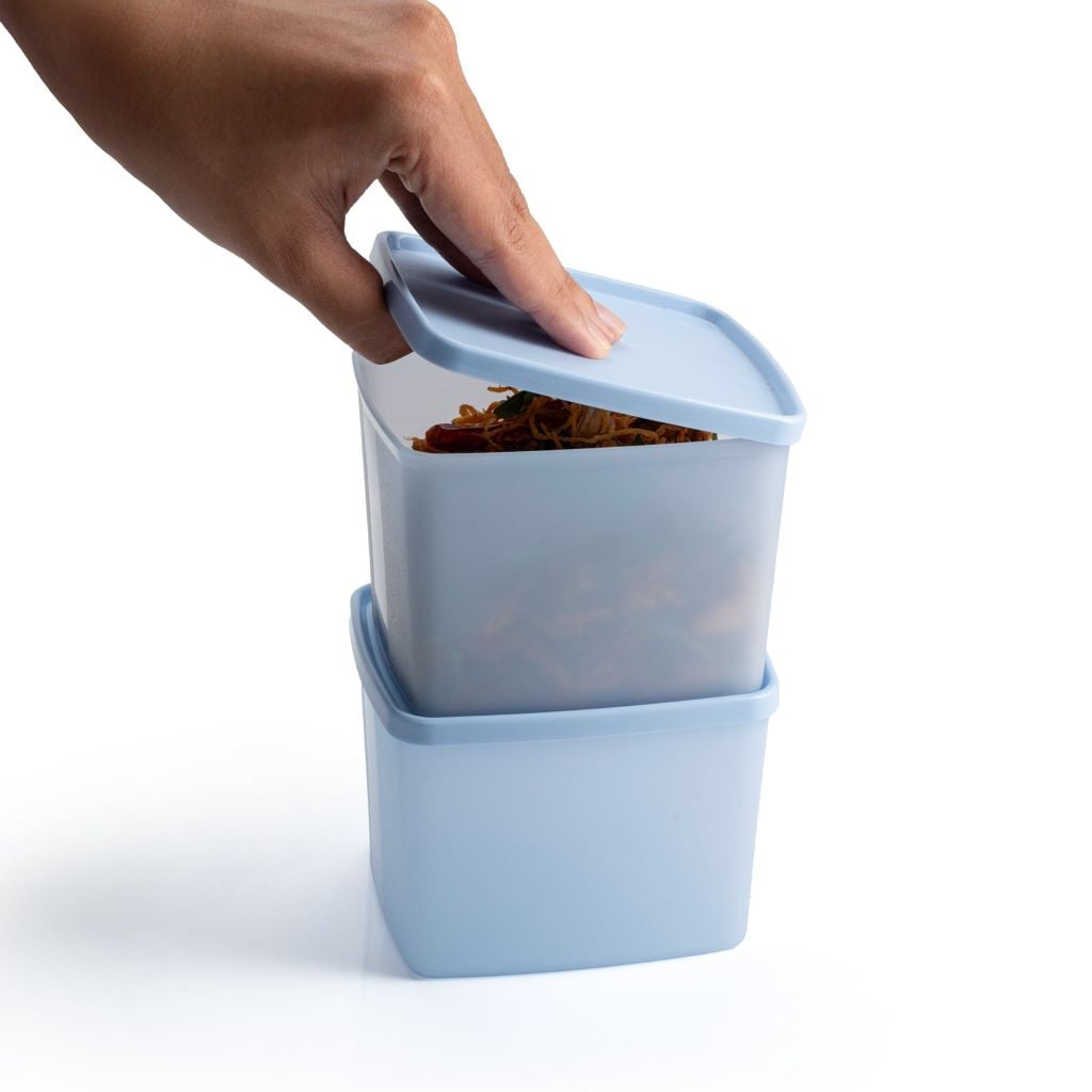 Bộ 2 hộp đựng thực phẩm Tupperware trữ khô và mát Stacking Square Medium 800ml