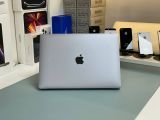  MacBook Air 2020 13 inch // M1 (8CPU-7GPU) | 16GB Ram | 256GB SSD // Màu sắc: Space Gray | Hình thức: 98+ 