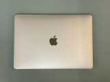  MacBook Air 2020 13 inch // M1 (8CPU-7GPU) | 8GB Ram | 256GB SSD // Màu sắc: Silver | Hình thức: 99 